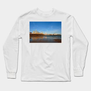 Clacton On Sea Pier And Beach Essex UK Long Sleeve T-Shirt